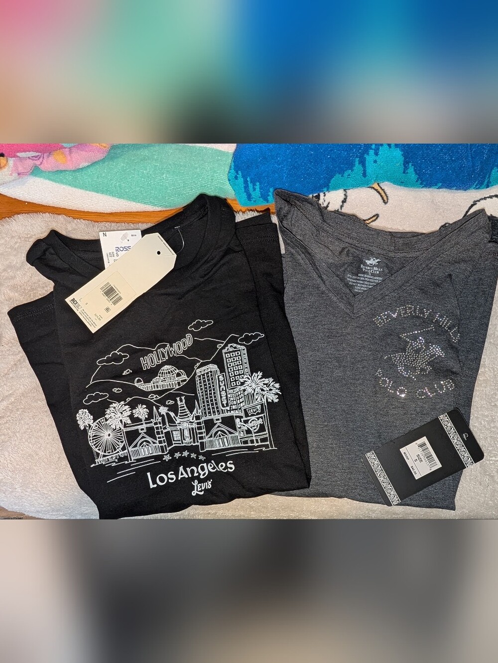 2 Tees